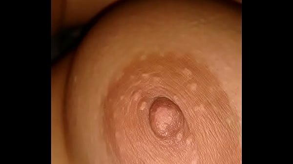 Nonton Est Cochonne thumbnail