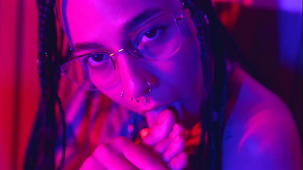 Latin girl sucks her sexy toes with masturbation 