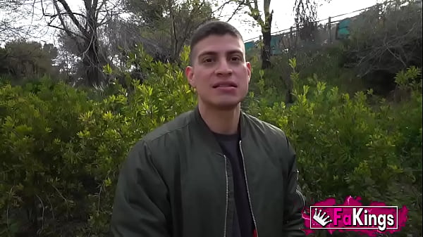 Super-kinky veteran MILF proves us she has what's needed tobecome a QUEEN OF PORN