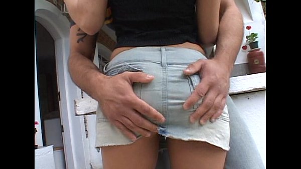 Play MP4 - Unplugged - Booty Bandit - scene 3 - extract 2