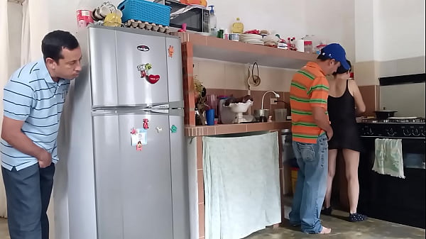 Sabes_como me_pongo cuando me_tocas debemos estar pendientes el cornudo nos observa