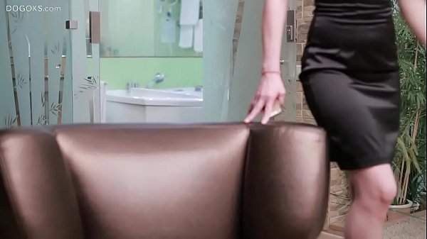 Play MP4 - Busty blonde solo