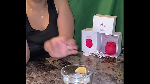 Mrs. Jollies Owner of The Jollies_LLC, producer, and Camera Woman. Gives general toy reviews.