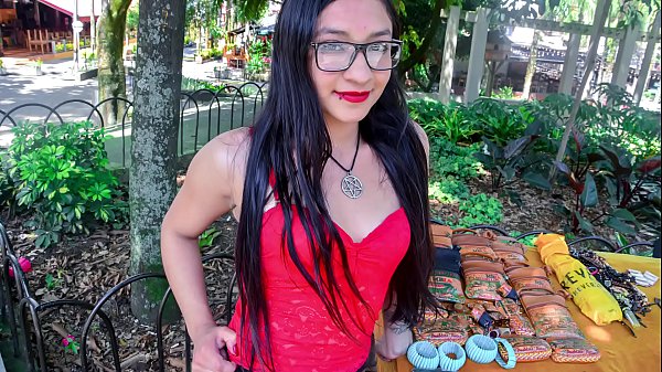 CARNE DEL_MERCADO_Juicy Colombian_teen babe with glasses gets banged