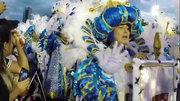 Bastidores do Carnaval 2019 antes_da entrada no_Sambódromo - Sabrina Sato - Gaviões da Fiel