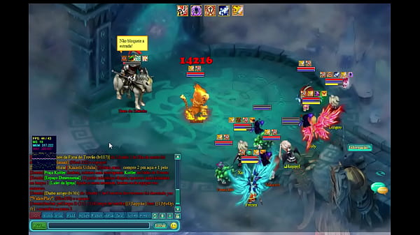 Tigrinho safado botando boss de joelho gostoso enchendo o rab&atilde;o dele de tapa 