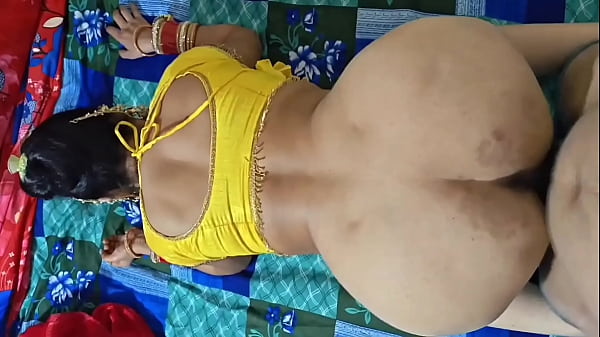 Play MP4 - कितनी प्यारी बुर है बहू तुम्हारी साफ हिंदी आबाज