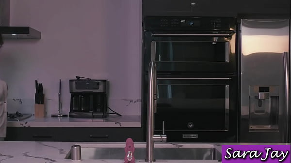 Nonton Sassy Sara Jay Plays With That Pink Glass Dildo In The Kitchen! thumbnail