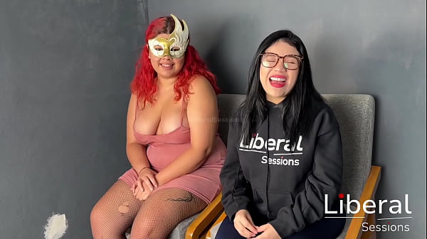 Esas grandes tetas rebotando mientras me la follo 