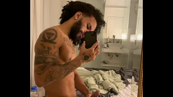 Play MP4 - tes&atilde;o e gozada pela manh&atilde;