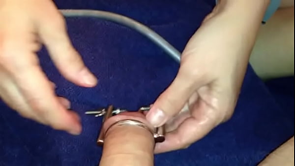 Play MP4 - Peehole Stretcher and Silicone Nail