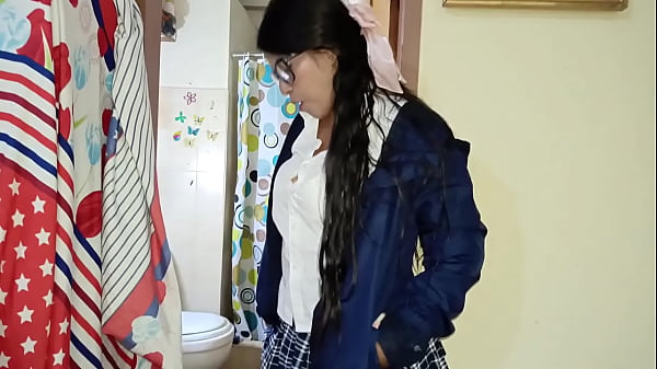 Play MP4 - Teach me how to play soccer&comma; daddy&period; Real homemade sex with a decrepit old man&period;