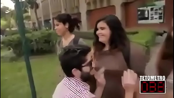 Nonton Boobs 1000 thumbnail