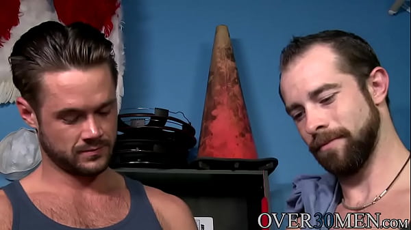 Mike prep his_ass before Blake_gets his big dick inside