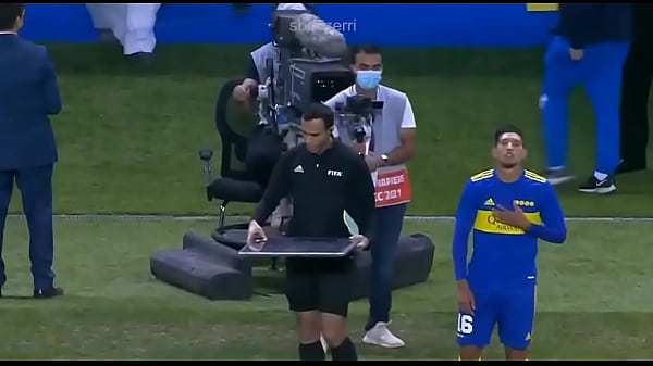 Nonton Aaron Molinas Pis&aacute;ndola Y Encarando thumbnail