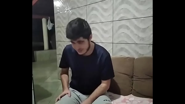 Gabriel diaso gabigol tocando uma