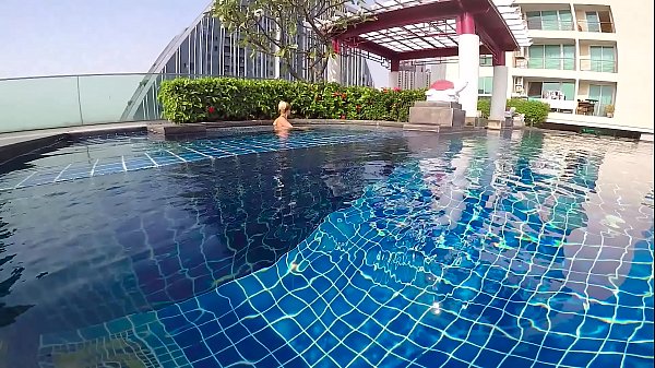 This Blonde Made Me Cumin a Public_Pool!