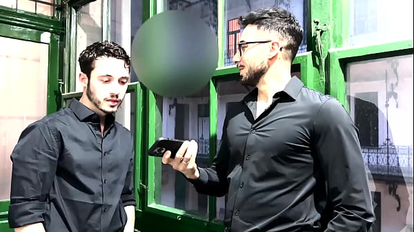 Nonton The Real Estate Agent Takes 3 Cocks At Work: Double Penetration And A Destroyed Ass thumbnail