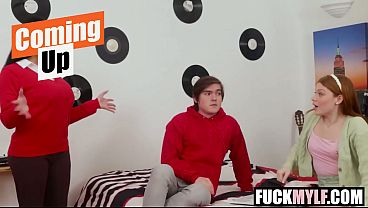 Nonton Share My Girlfriend thumbnail