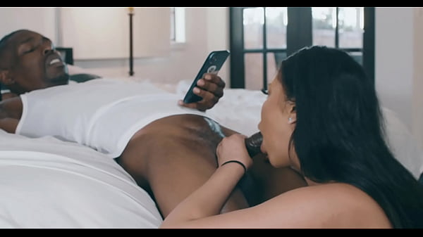 Nia nacci my stepbrother&rsquo;facetime calls my husband while he fucks my face with his big black cock 