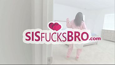 Nonton Stepsister Grabs The Paddle And Begs For A Facial thumbnail