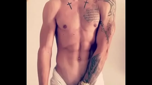 Play MP4 - Touching myself after hot shower