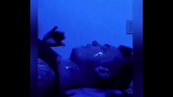 Afogando na pr&oacute_pria porra