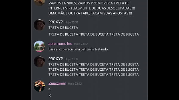 loirinha sendo espancada por travesti por nao cuidader de seu filho