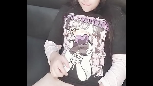 Young girl having orgasms with vibrator - hana_lily [FULL VERSIONON RED]