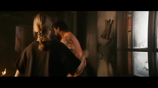 Nonton 3 Novin Socando No Gostosa Do Capit&atilde;o P&aacute;tria thumbnail