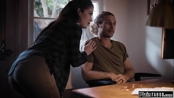 Play MP4 - Guy fucks lunatic milf to get wife back