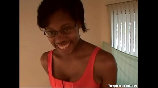 Hotebony teen sucks on white dick