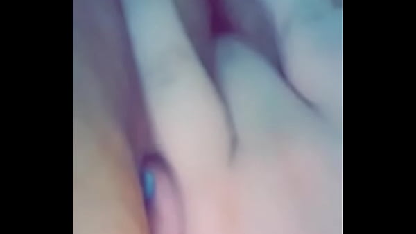 Play MP4 - Bathtime wet pussy play