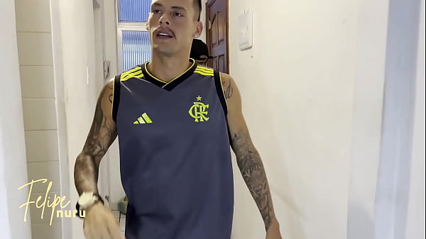 Neg&atilde;o Gostoso Sendo Fodido For&ccedil;a thumbnail