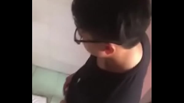 L lộ cu to nơi c&ocirc_ng sở