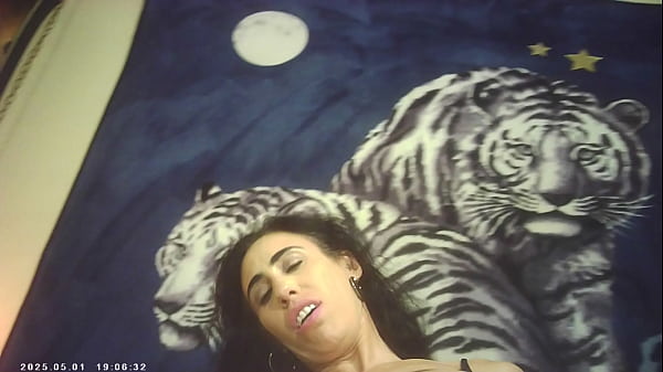 Play MP4 - HE CUMS ON HER & PUTS IT BACK IN & KEEPS FUCKING HER&excl; ITALIAN POUND MACHINE VS BRUNETTE BABE CUMSHOT POWERLOAD CLIMAX FLEXING NUTS