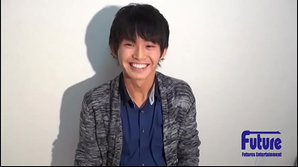 『僕正常位じゃないとイケないんですよ&hellip;』クリクリの瞳&hellip;整った甘いマスク&hellip;ピュアで可愛らしい19才！服を脱ぐと腹筋ぼこぼこのスジ筋body！ thumbnail