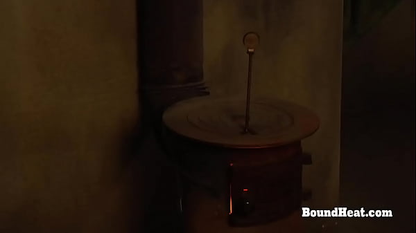 Lesbian Slave Moans And_Orgasms From PussyMassage