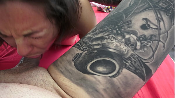 Les Milf Rent Se Faire Baiser La Bouche thumbnail