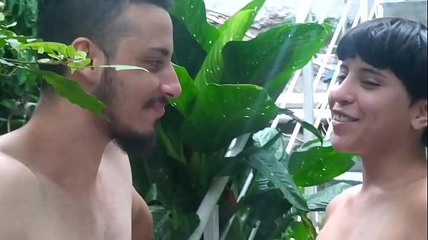 Play MP4 - desejos da novinha no parque aguatico - Gaucho Pussyhunter - odin gaucho - ela baez - cel baez - manas baez