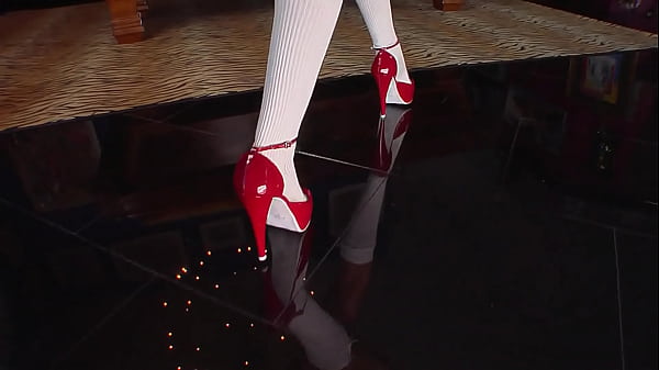 Nonton Kara Novak Loses The Bet thumbnail