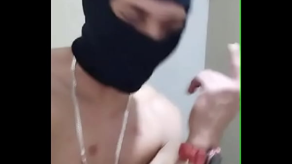 Play MP4 - Mi hermanastro me tira la leche en la boca y yo juego con ella&period;