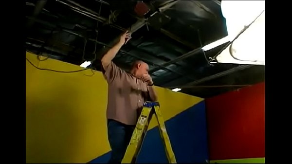 Nonton Bald Guy Loves To Lick Womans Legs And Pussies thumbnail