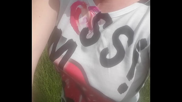 Nonton Caresses Champ&ecirc;tre. Bisous Les Coquins thumbnail