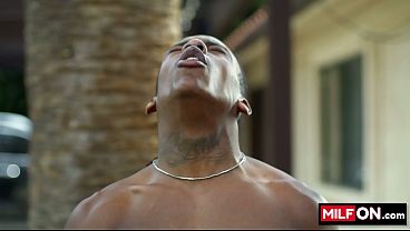 Hot Milf Sophia Locke & Mighty Dee Fucked Hard thumbnail