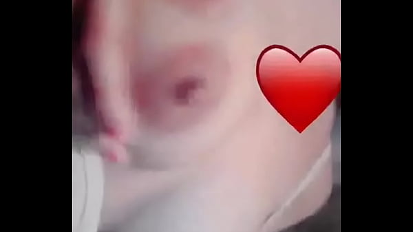 Werita se toca las tetas