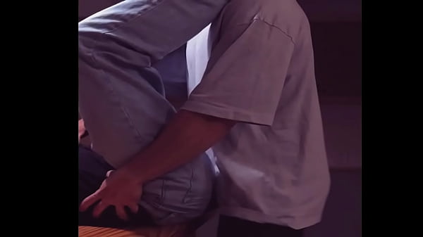 Pruebo la Vergota d emi PRlM0 por primera vez despues de unas copas 