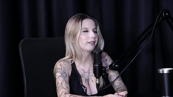 VEJA A ENTREVISTA SAFADA E CHEIA DE PUTARIA COM A MELINA KHALIFA NO PORN CAST BRAZIL - PARTE 1 (WATCH ON: SHEER/RED) 