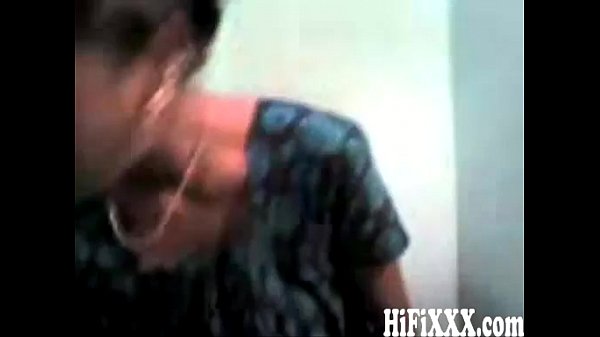 tamil aunty nude in bathroom possing her boobs_amp pussy