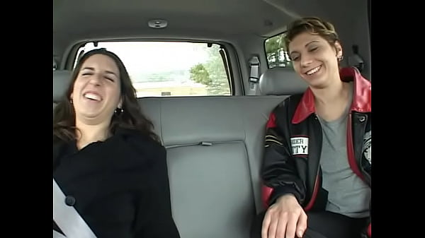 Play MP4 - Gay men and a sexy chick